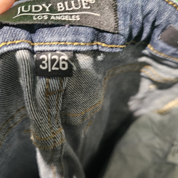 Judy Blue Dark Wash Ankle Jeans EUC Size 3 - 26 Waist (30 Stretch) - 26 Inseam - Picture 4 of 6